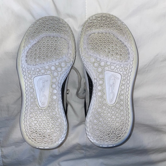 Nike PG 3 Basketball Shoes - Picture 6 of 7